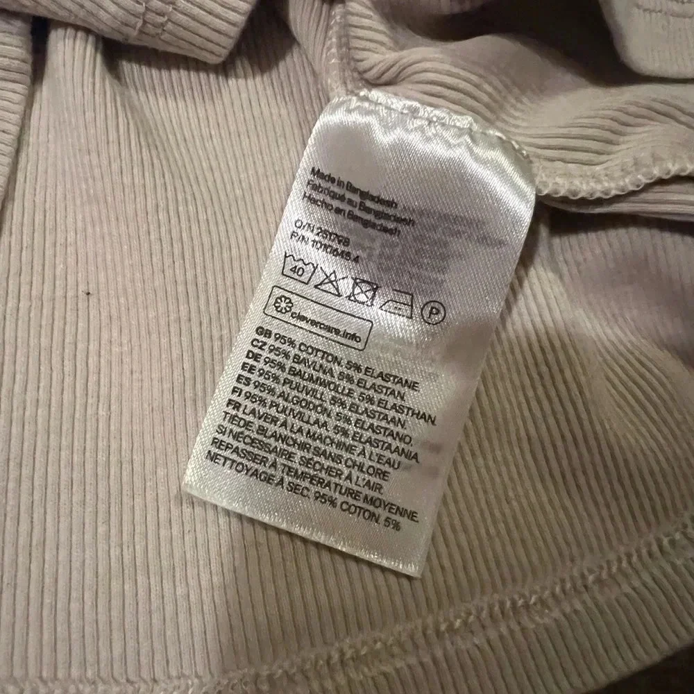 H&M basic mock neck - Picture 3 of 3